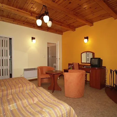 Lipowy Przyladek - Szkolenia I Wypoczynek Resort